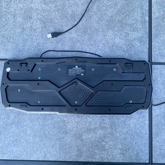 Wired Keyboard - Picture 2 of 4